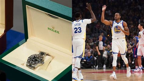 steph gives rolex|Stephen Curry gifts Rolexes to Draymond Green, Andre Iguodala.